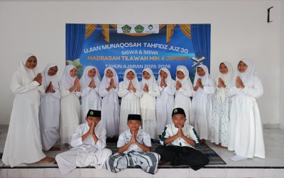 Air Mata Haru Mengiringi Ujian Munaqosah Juz 30 Kelas 6 MIN 4 Jember